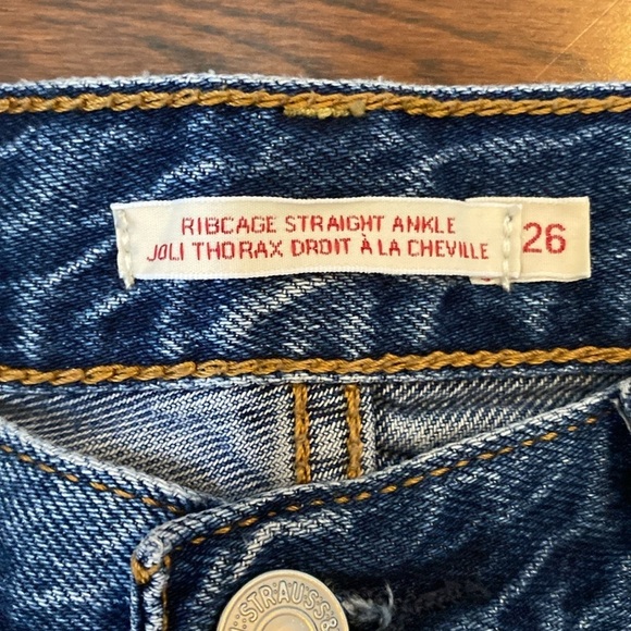 Levi's Women's Size 26 Ribcage Straight Ankle Jeans Long Med Wash High Waist - Picture 4 of 16